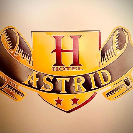 Hotel Astrid ミラノ エクステリア 写真